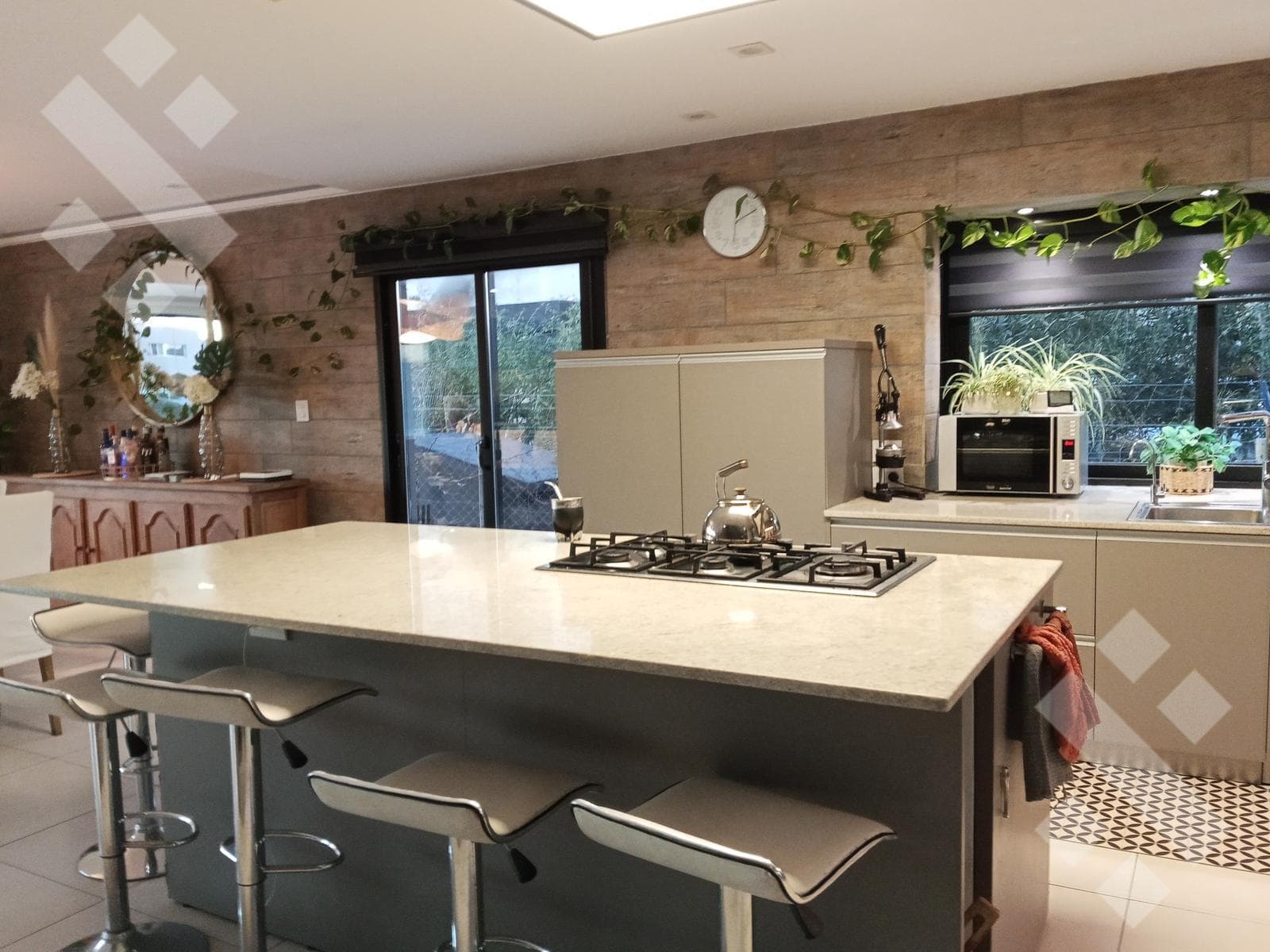 4-BEDROOM HOUSE FOR RENT - LA ZAGALA NEIGHBORHOOD, NEUQUÉN
