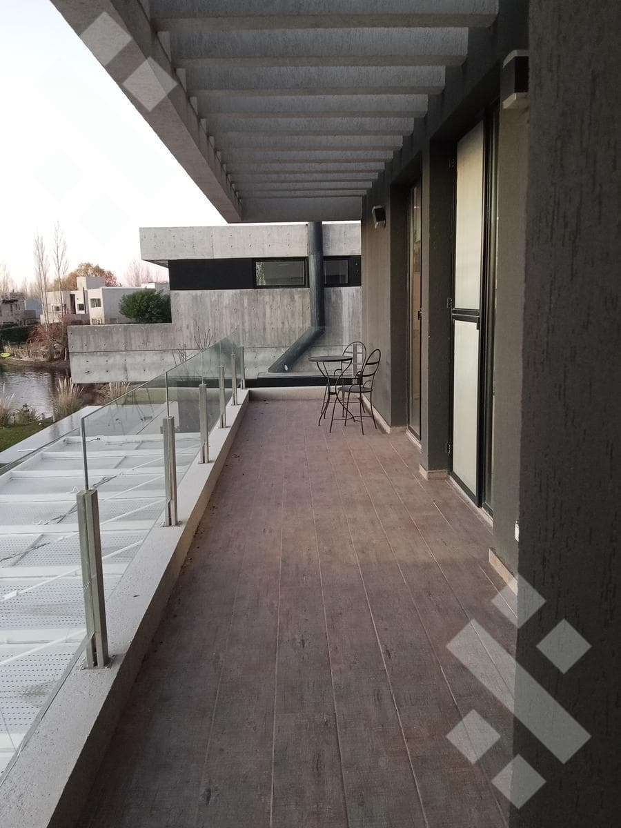 4-BEDROOM HOUSE FOR RENT - LA ZAGALA NEIGHBORHOOD, NEUQUÉN
