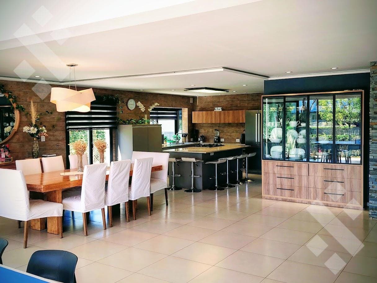 4-BEDROOM HOUSE FOR RENT - LA ZAGALA NEIGHBORHOOD, NEUQUÉN