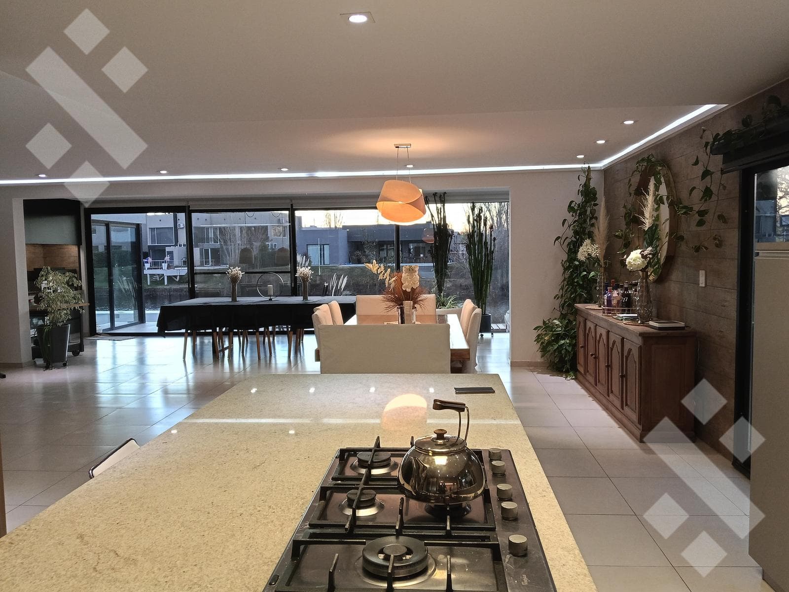 4-BEDROOM HOUSE FOR RENT - LA ZAGALA NEIGHBORHOOD, NEUQUÉN