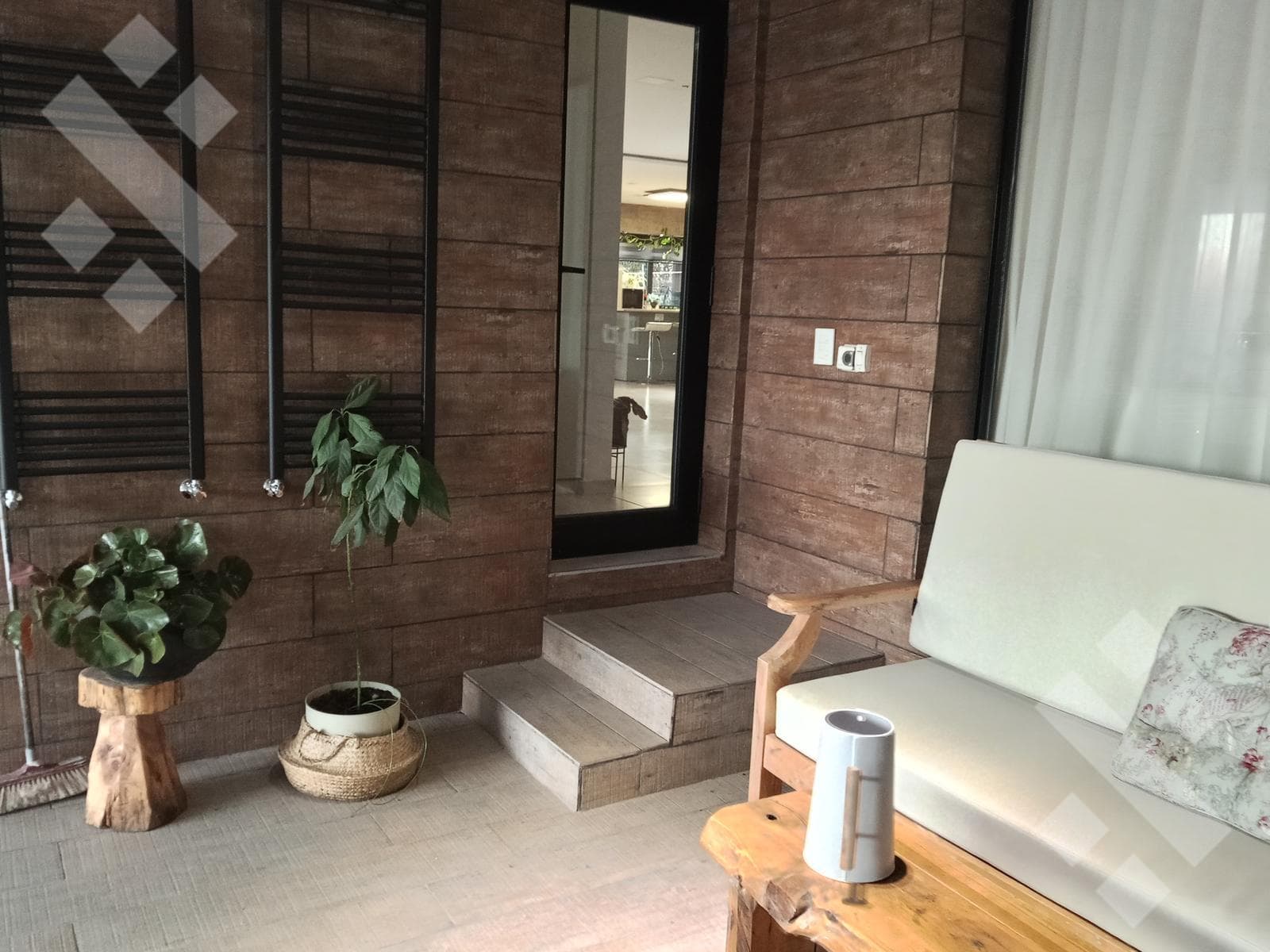 4-BEDROOM HOUSE FOR RENT - LA ZAGALA NEIGHBORHOOD, NEUQUÉN