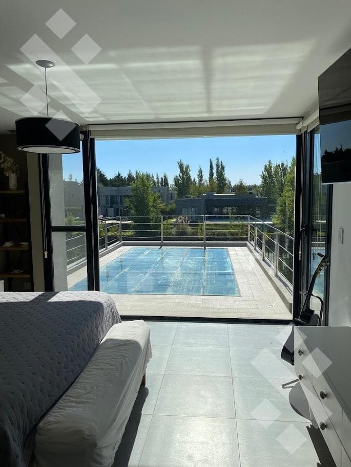 4-BEDROOM HOUSE FOR RENT - LA ZAGALA NEIGHBORHOOD, NEUQUÉN