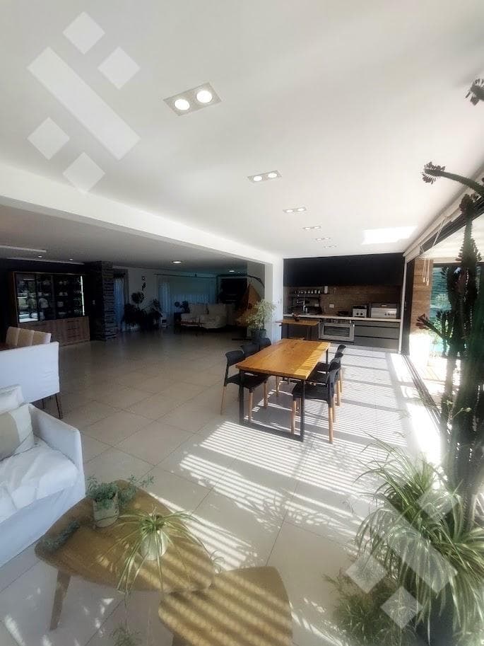 4-BEDROOM HOUSE FOR RENT - LA ZAGALA NEIGHBORHOOD, NEUQUÉN