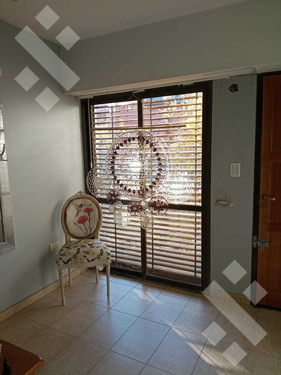 House for Sale - Santa Genoveva Neighborhood - 1400 Islas Malvinas Street