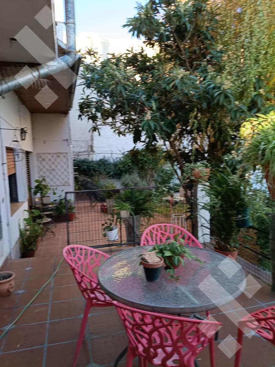 House for Sale - Santa Genoveva Neighborhood - 1400 Islas Malvinas Street