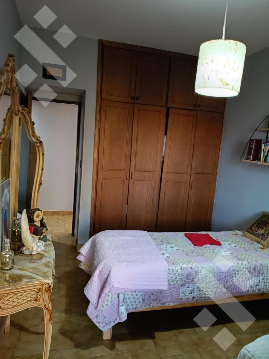 House for Sale - Santa Genoveva Neighborhood - 1400 Islas Malvinas Street