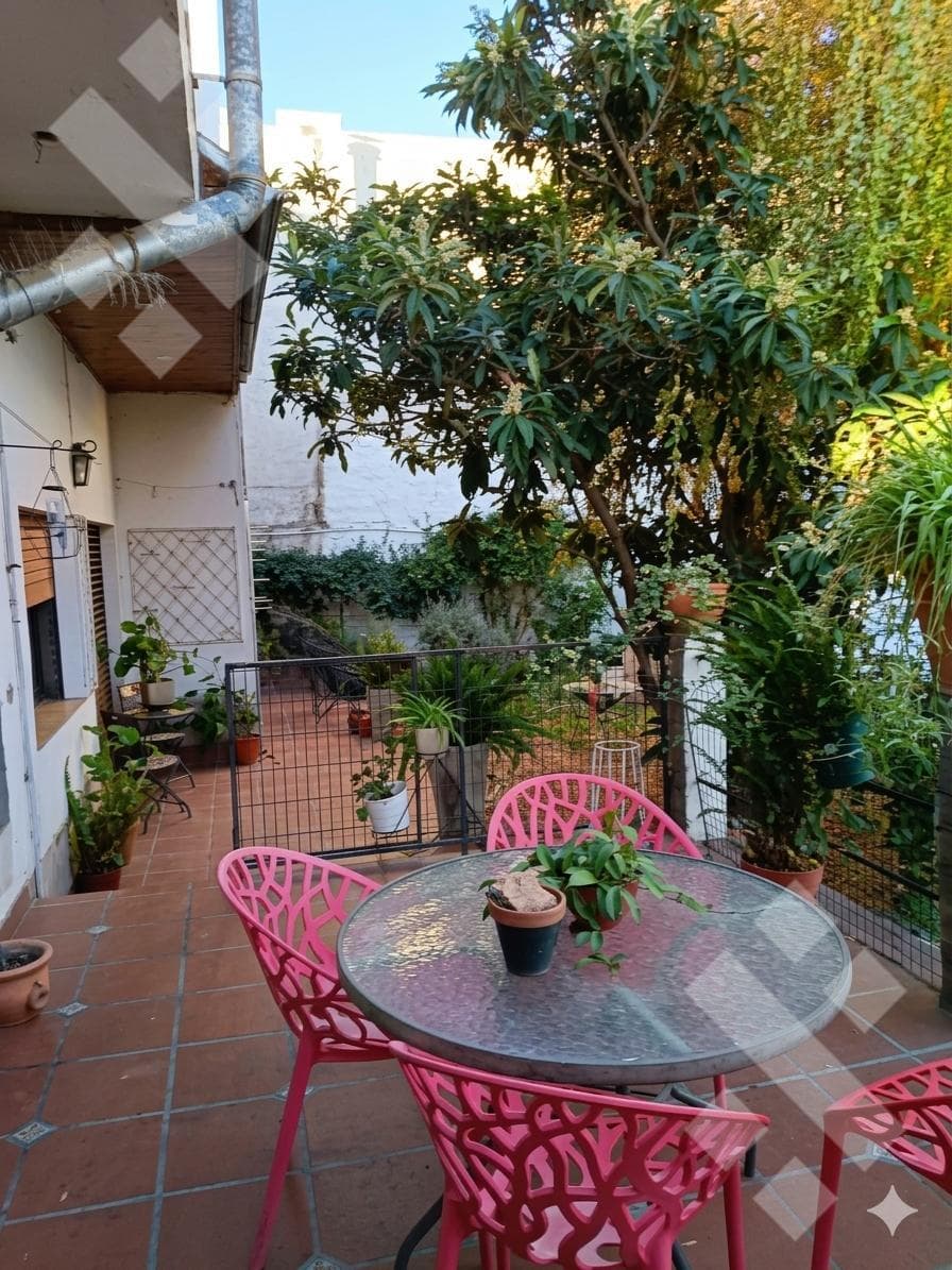House for Sale - Santa Genoveva Neighborhood - 1400 Islas Malvinas Street