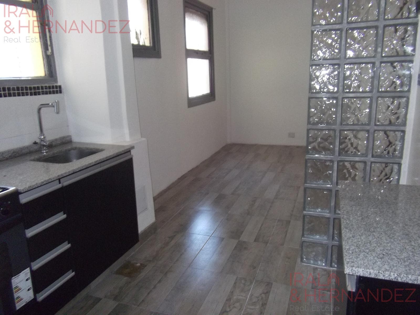 For Sale: Renovated 3-room apartment in Constitución