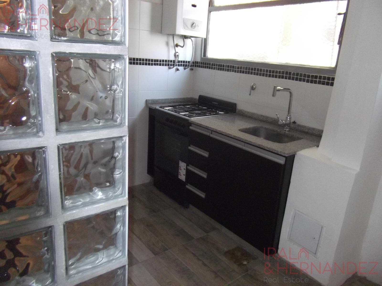 For Sale: Renovated 3-room apartment in Constitución