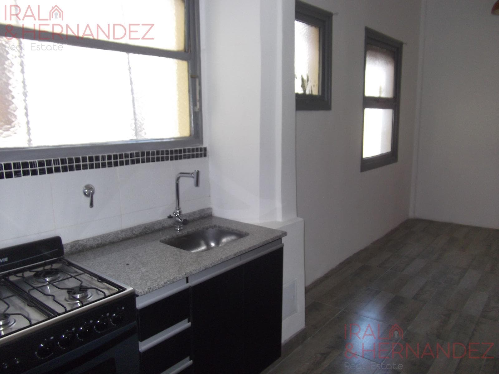 For Sale: Renovated 3-room apartment in Constitución