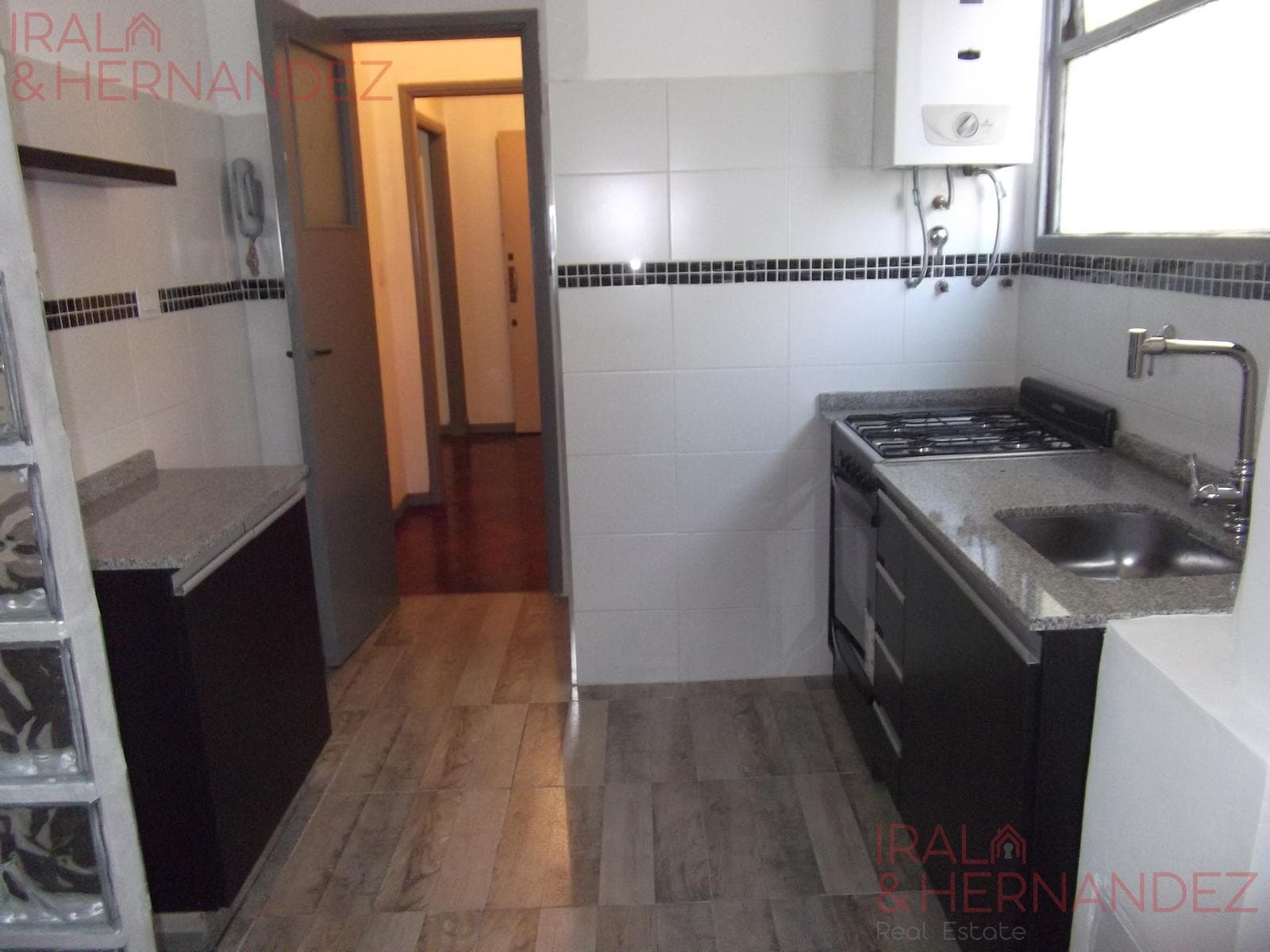 For Sale: Renovated 3-room apartment in Constitución