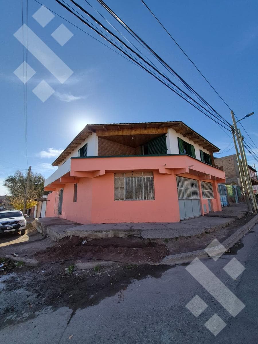 For Sale | House Commercial Space | Gregorio Álvarez Neighborhood | Neuquén