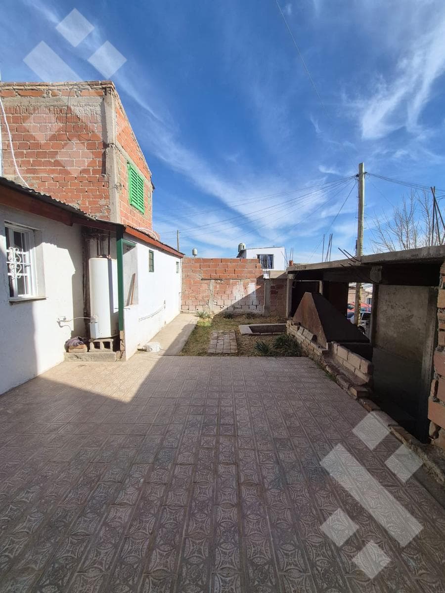 For Sale | House Commercial Space | Gregorio Álvarez Neighborhood | Neuquén