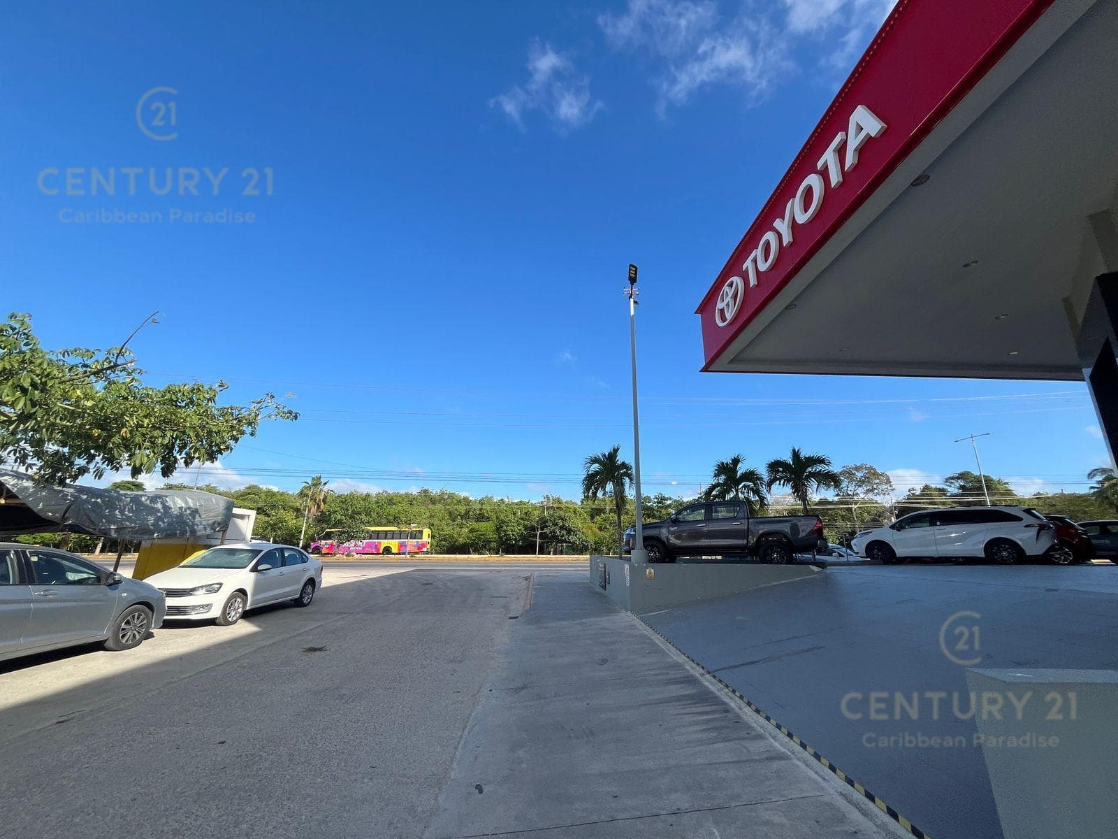 Land for rent behind the Toyota dealership in the South Zone of Playa del Carmen, P4577