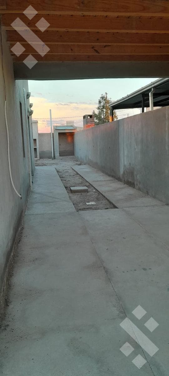 3-BEDROOM PH FOR SALE, MARINI NEIGHBORHOOD, CATRIEL