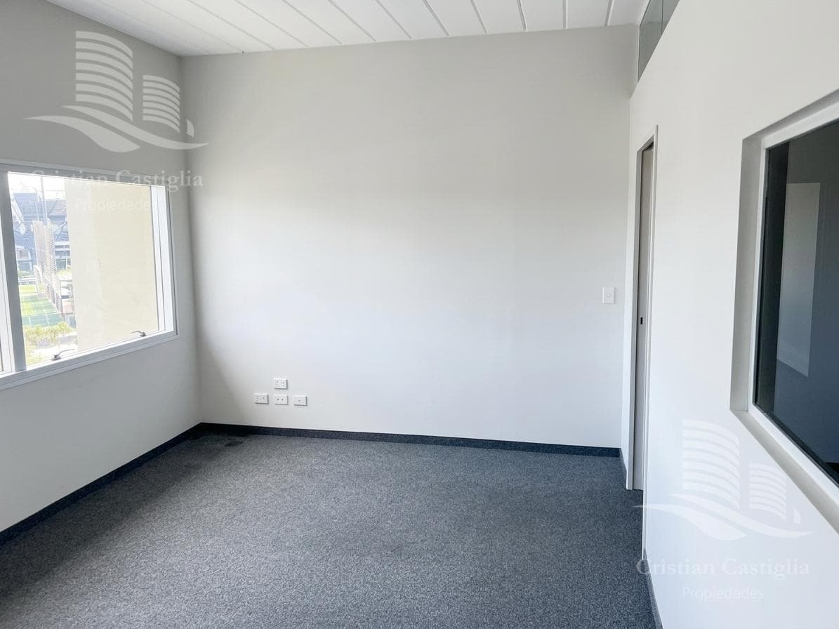 Office at Riviera Park