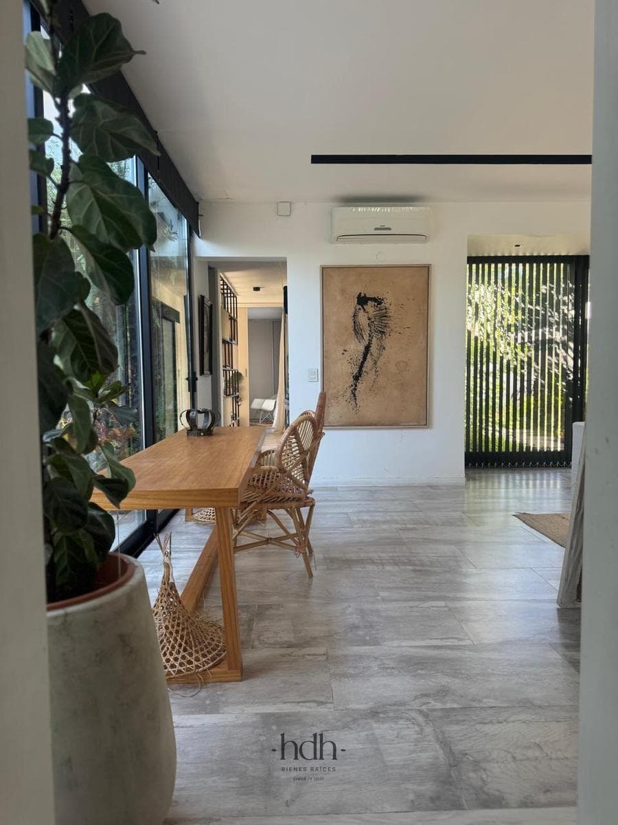 Casa venta 3 dormitorios 3 baños con pileta seguridad 24 hs