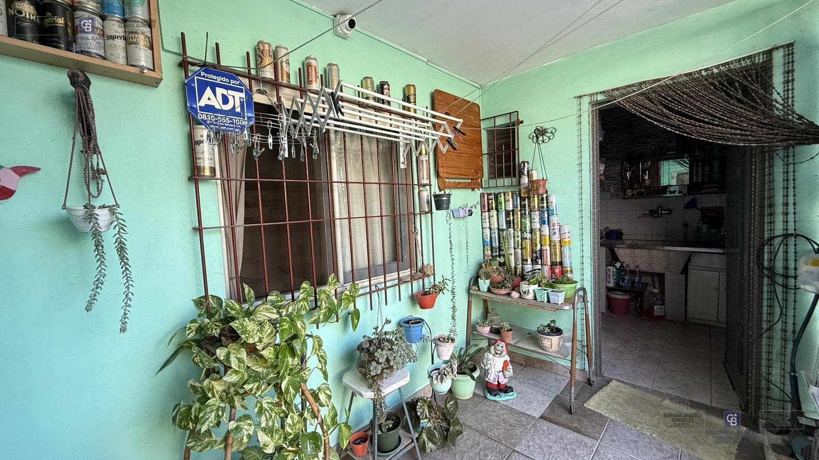 HOUSE FOR SALE: 3 ROOMS, PATIO, BARBECUE, GARAGE, 2 BATHROOMS, MORENO