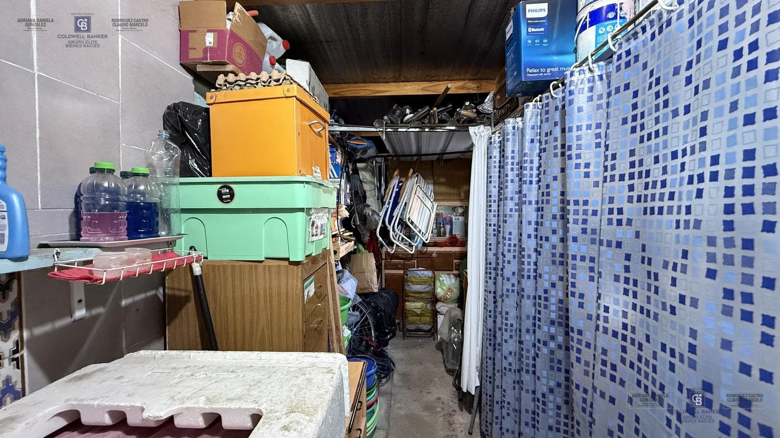 HOUSE FOR SALE: 3 ROOMS, PATIO, BARBECUE, GARAGE, 2 BATHROOMS, MORENO