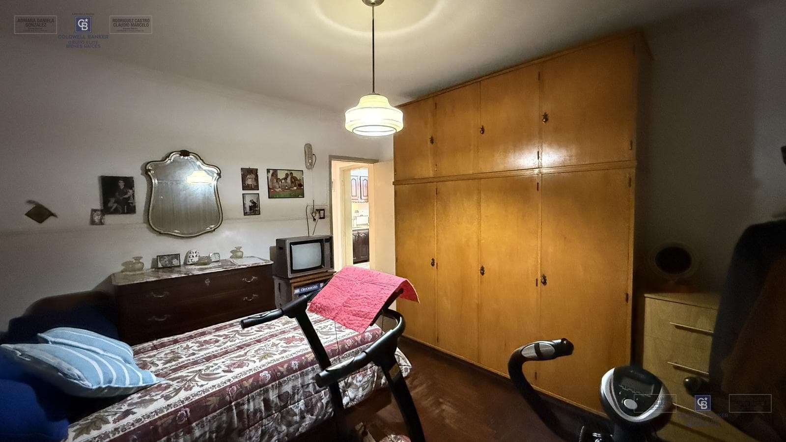 HOUSE FOR SALE: 3 ROOMS, PATIO, BARBECUE, GARAGE, 2 BATHROOMS, MORENO