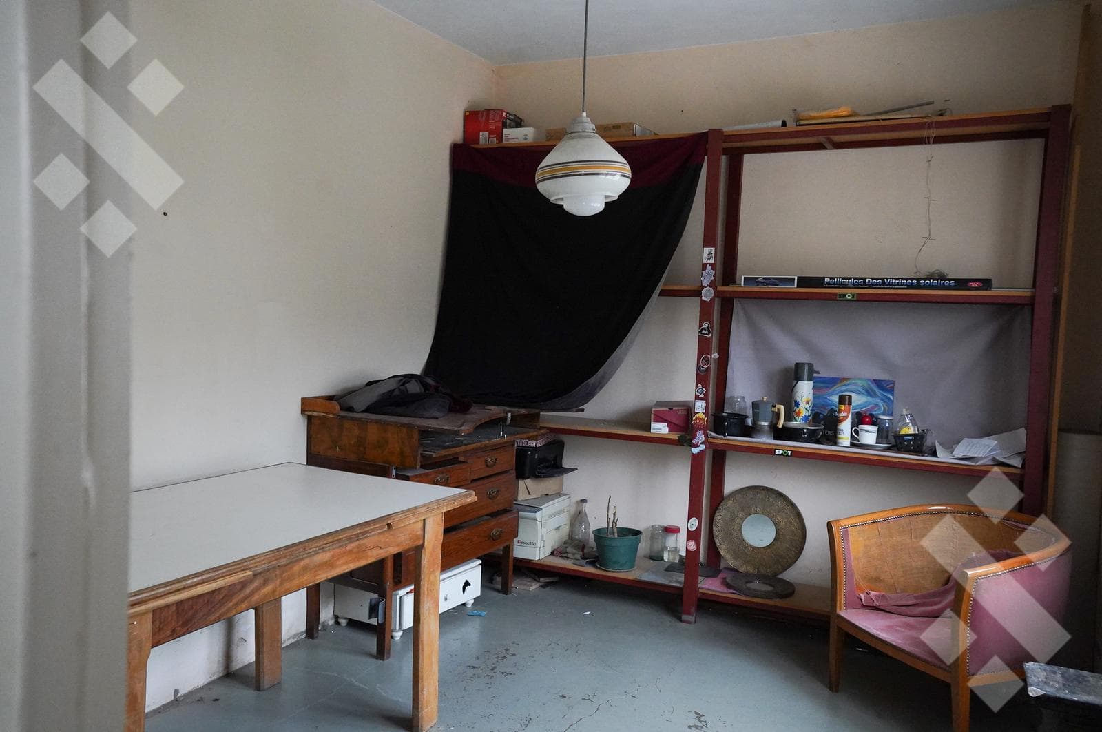 4-BEDROOM HOUSE FOR SALE (NEEDS RENOVATION) - ALANIS NEIGHBORHOOD, CIPOLLETTI