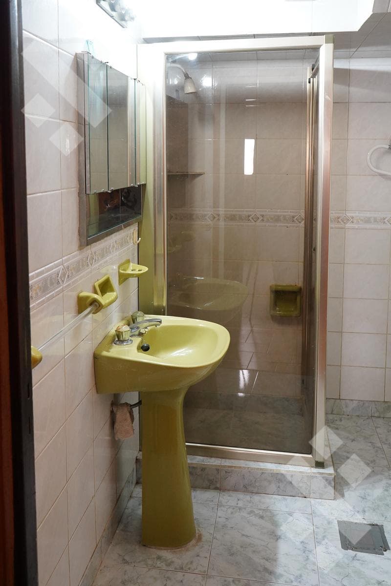 4-BEDROOM HOUSE FOR SALE (NEEDS RENOVATION) - ALANIS NEIGHBORHOOD, CIPOLLETTI
