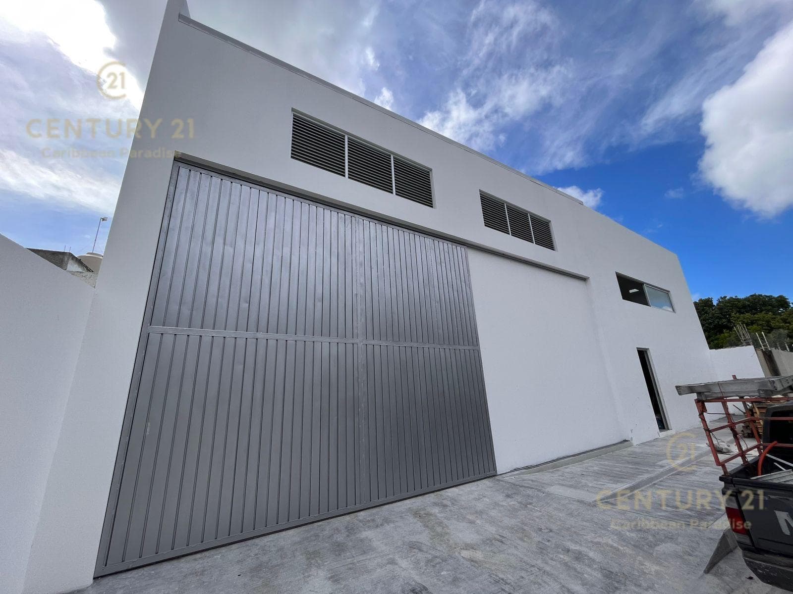 Warehouse for rent, 498 m² with offices, Ejidal neighborhood | Playa del Carmen | P4580