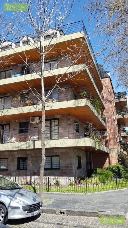 For Rent - 2-bedroom apartment in San Isidro with a balcony and covered parking space, excellent location