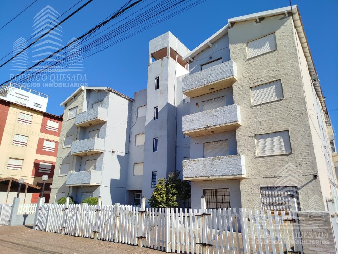 2-bedroom apartment with garage, unobstructed ocean view!!