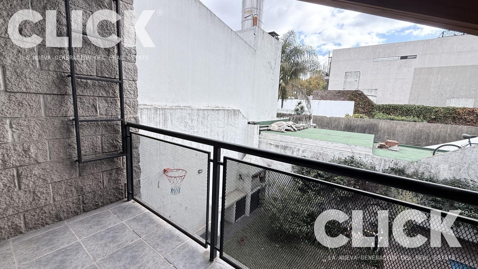 FOR SALE - HOUSE ON ITS OWN LOT - 4 ROOMS - GARDEN - POOL - BARBECUE - VILLA DEVOTO