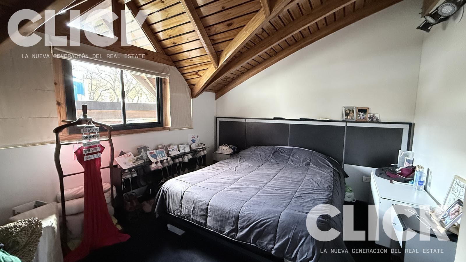 FOR SALE - HOUSE ON ITS OWN LOT - 4 ROOMS - GARDEN - POOL - BARBECUE - VILLA DEVOTO
