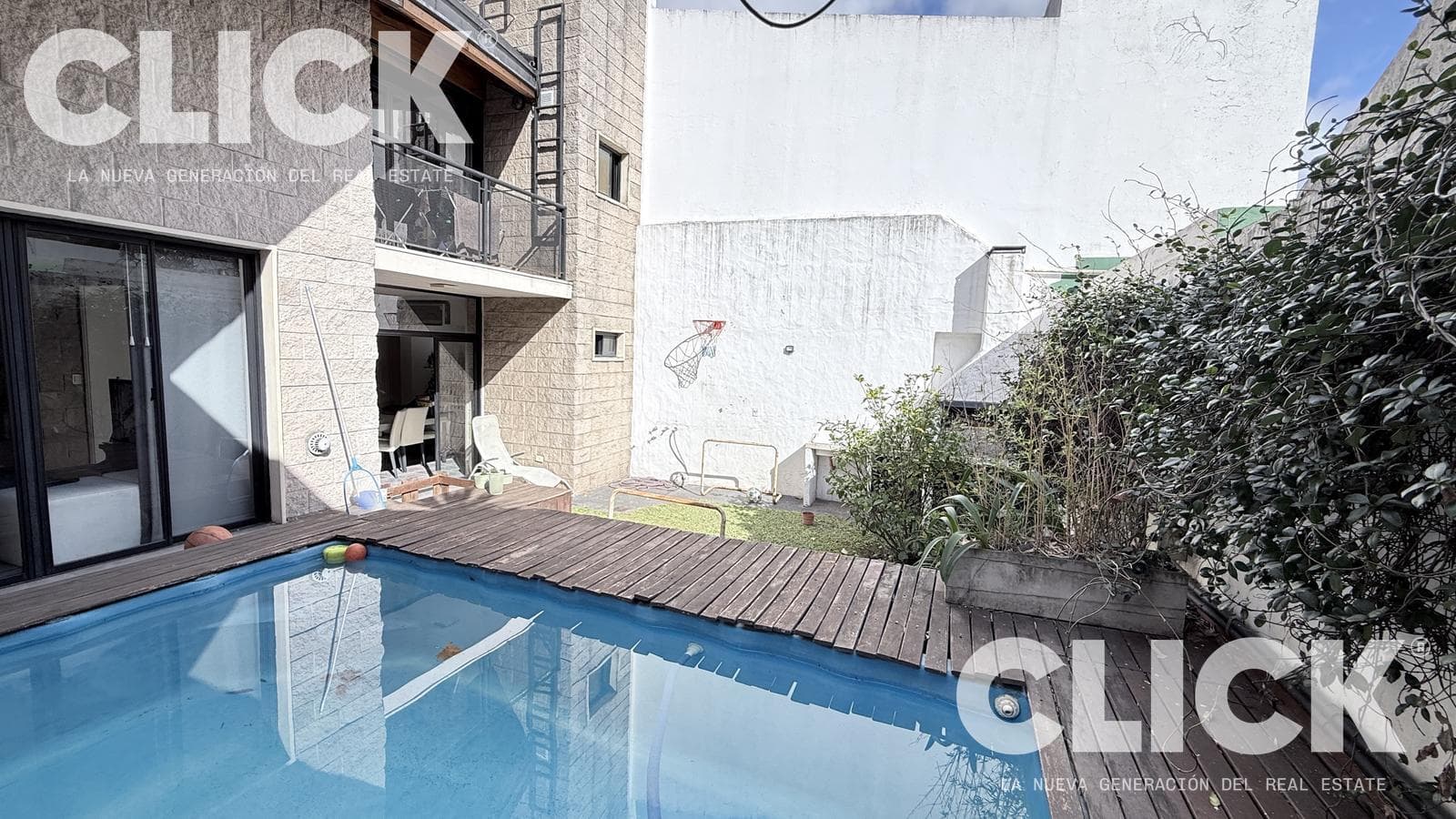 FOR SALE - HOUSE ON ITS OWN LOT - 4 ROOMS - GARDEN - POOL - BARBECUE - VILLA DEVOTO