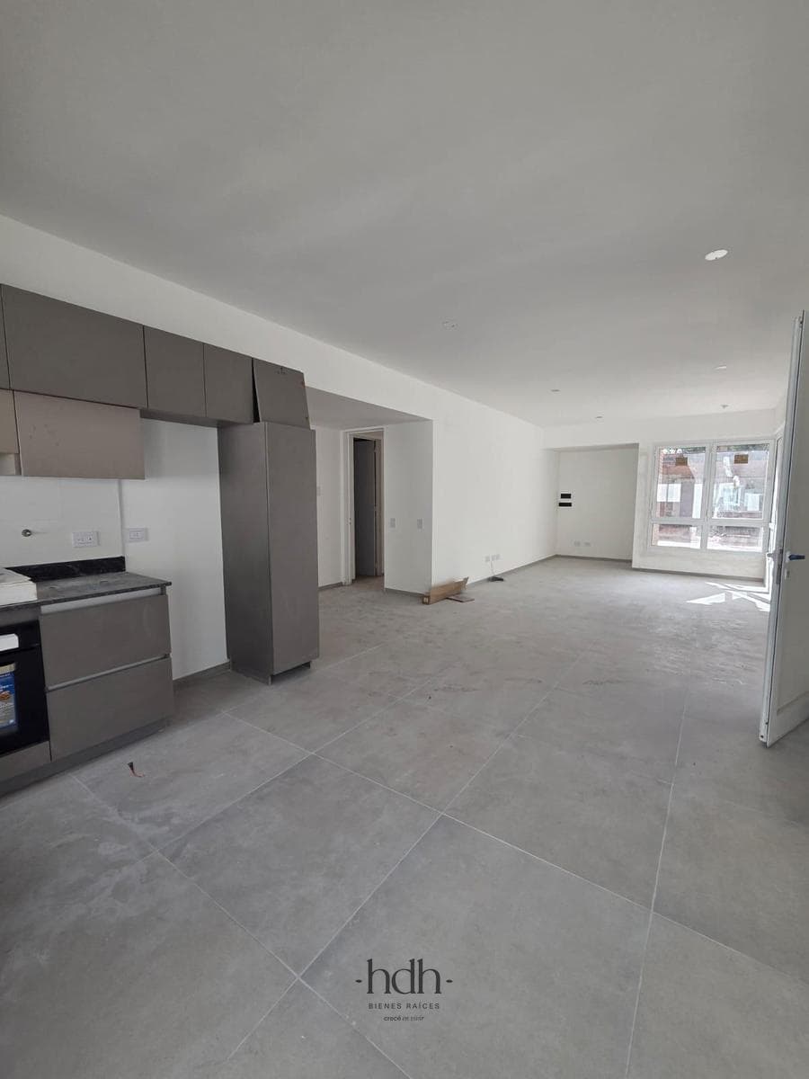 House for rent in Housing Las Veras: 3-bedroom, 2-bathroom duplex with a patio in Valle Escondido