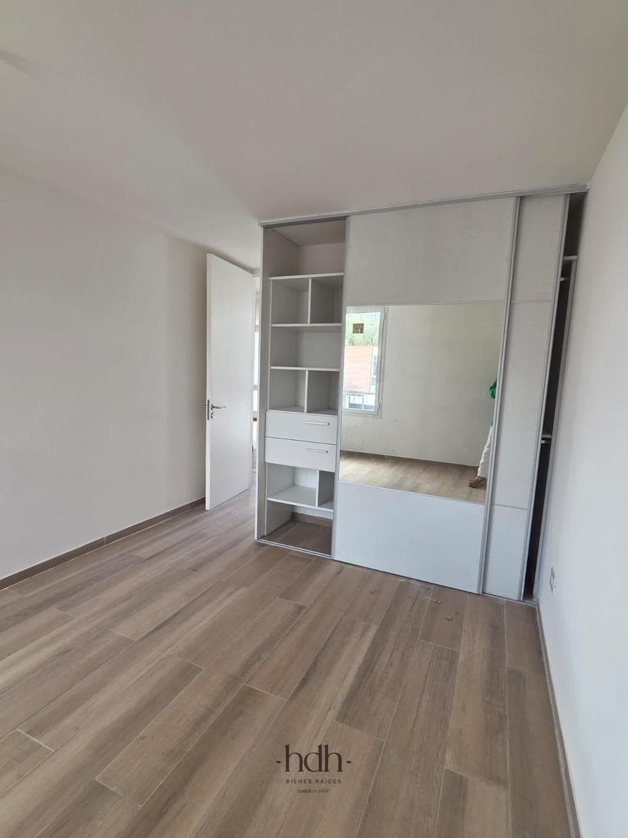 House for rent in Housing Las Veras: 3-bedroom, 2-bathroom duplex with a patio in Valle Escondido