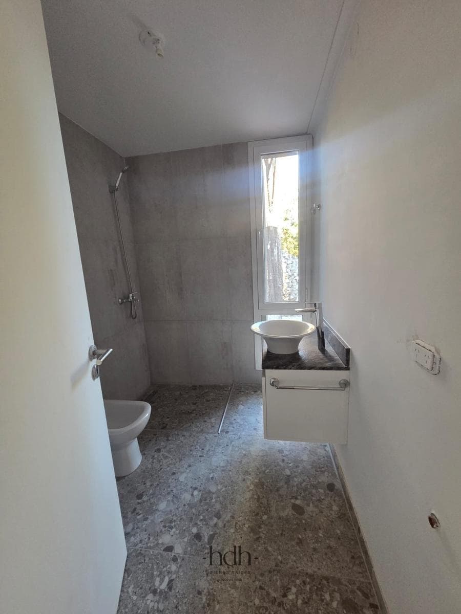 House for rent in Housing Las Veras: 3-bedroom, 2-bathroom duplex with a patio in Valle Escondido