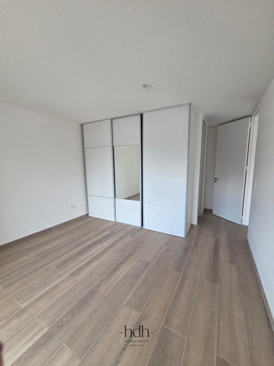 House for rent in Housing Las Veras: 3-bedroom, 2-bathroom duplex with a patio in Valle Escondido