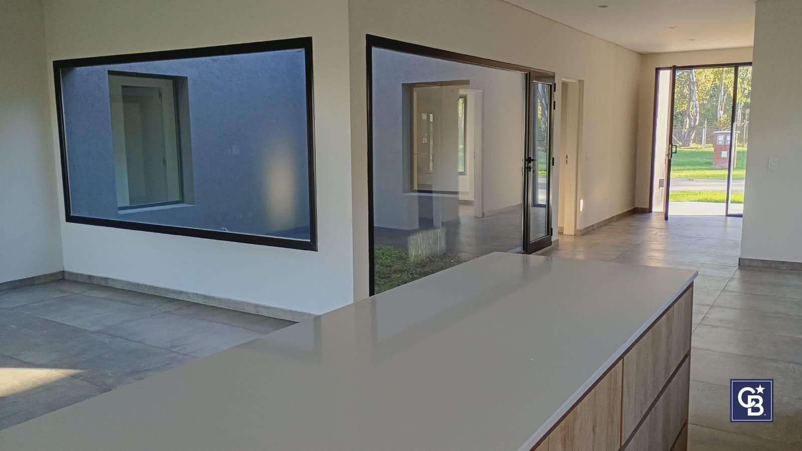 Brand-new 5-room single-story house for sale with financing available in Santa Sofía, Pilar del Este
