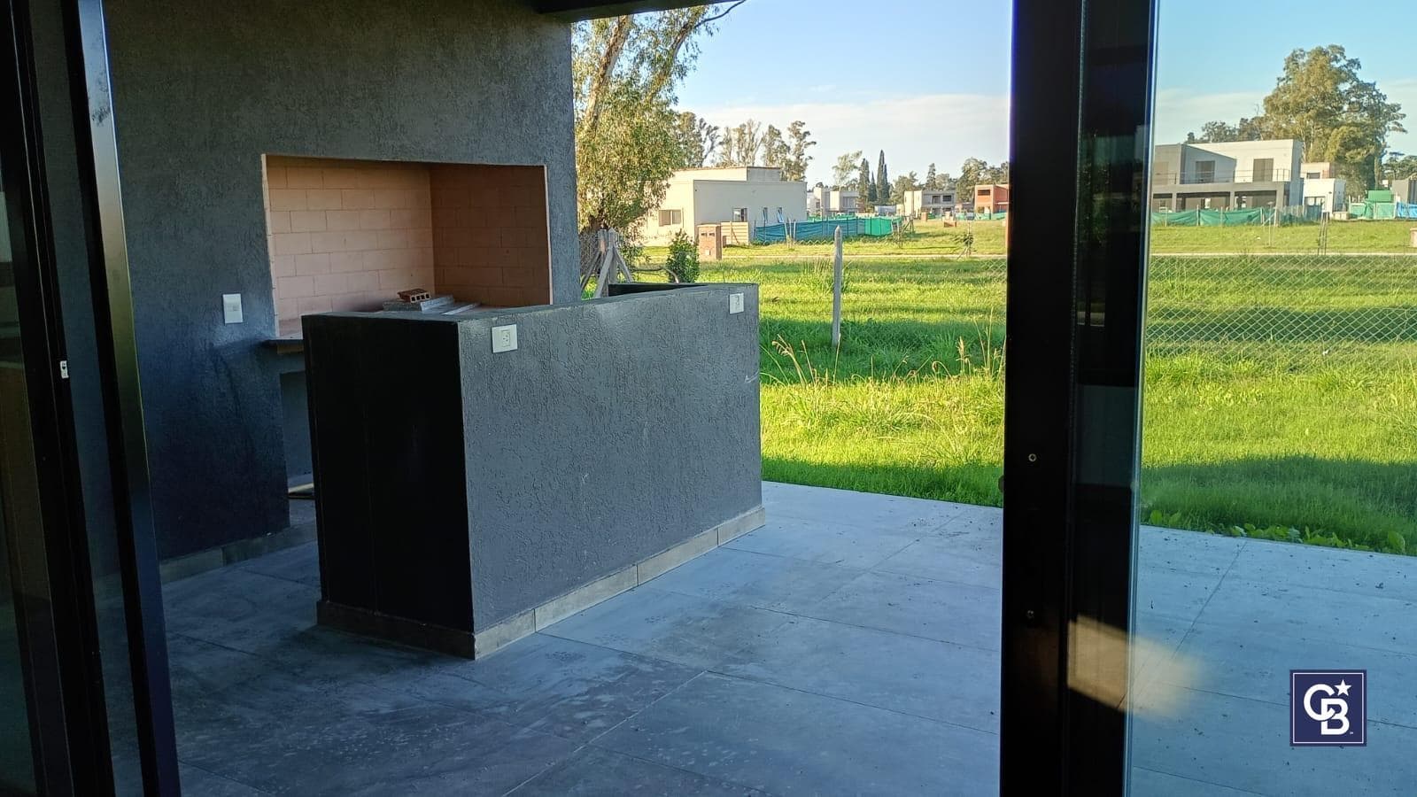 Brand-new 5-room single-story house for sale with financing available in Santa Sofía, Pilar del Este