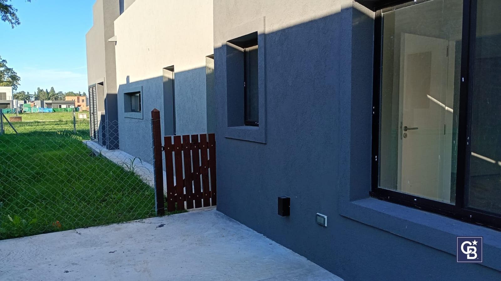 Brand-new 5-room single-story house for sale with financing available in Santa Sofía, Pilar del Este