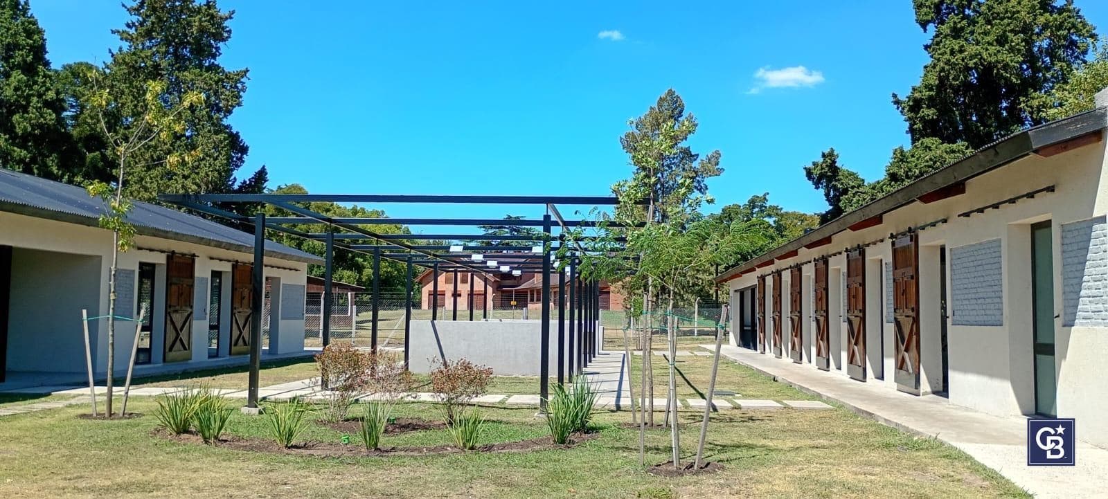 Brand-new 5-room single-story house for sale with financing available in Santa Sofía, Pilar del Este