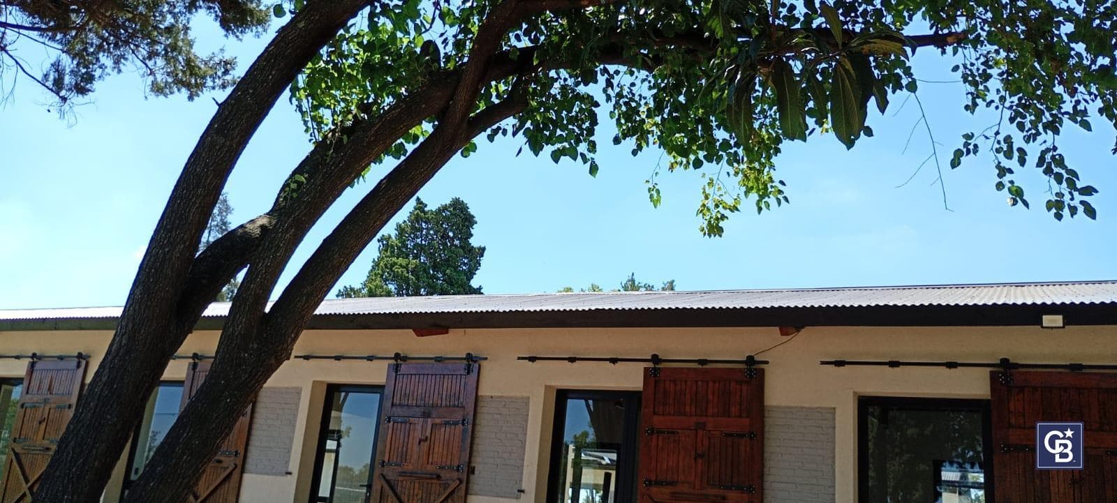 Brand-new 5-room single-story house for sale with financing available in Santa Sofía, Pilar del Este