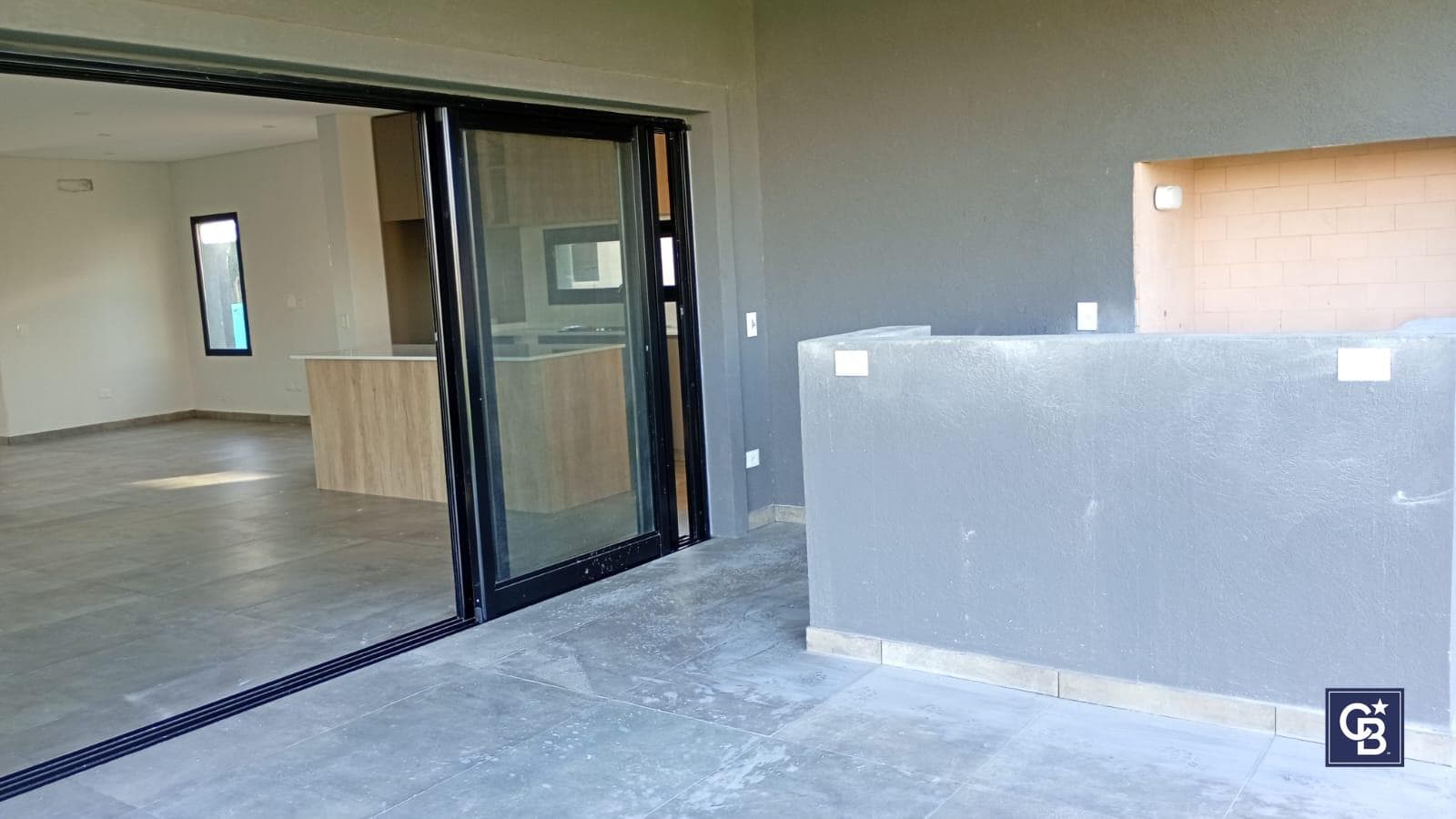 Brand-new 5-room single-story house for sale with financing available in Santa Sofía, Pilar del Este