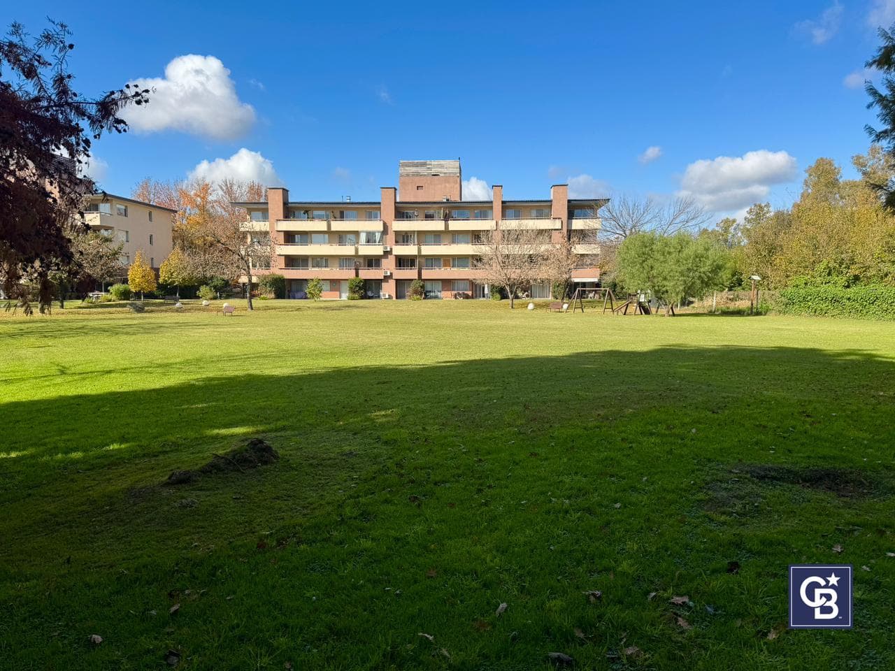 2-Bedroom Apartment for Sale with Balcony and Grill in Villa del Lago, Downtown Pilar