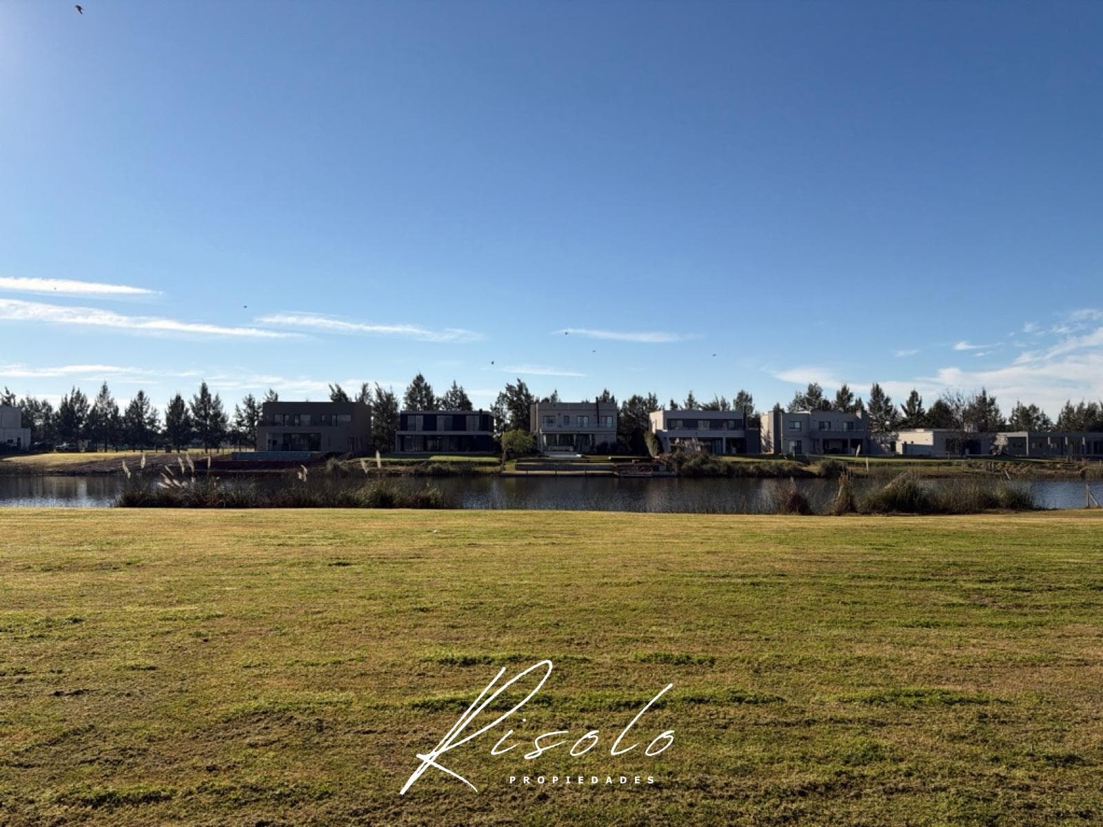 Opportunity! Lot in La Laguna for Sale, El Naudir Gated Community, Escobar.