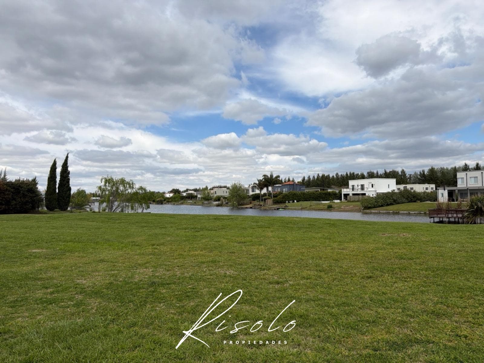 Lot in La Laguna for Sale. Expansive view. Gated Community. Escobar