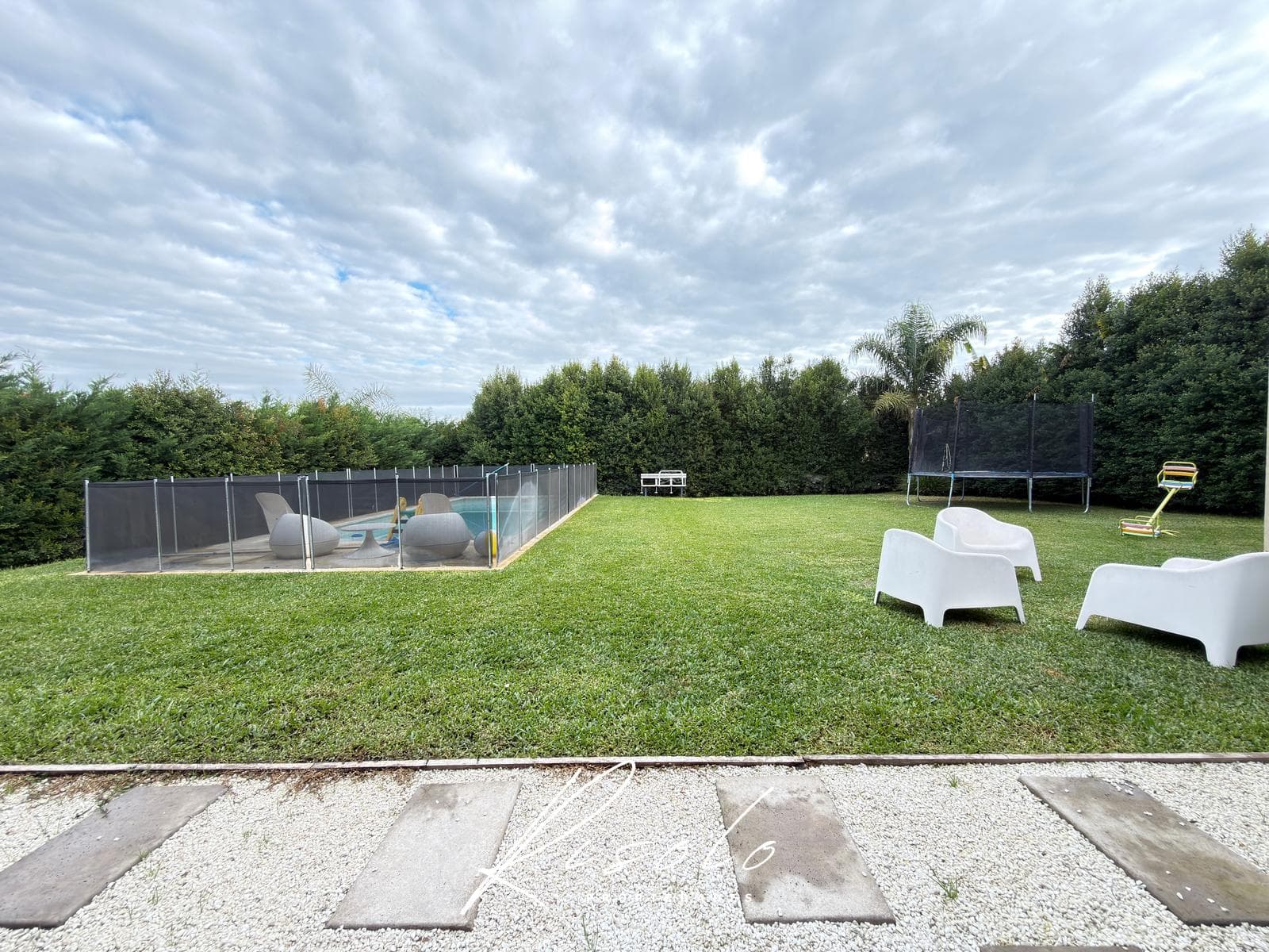 Apartment Exchange, Vehicles, Financing. House for Sale or Rent. Pool. Gated Community, Escobar
