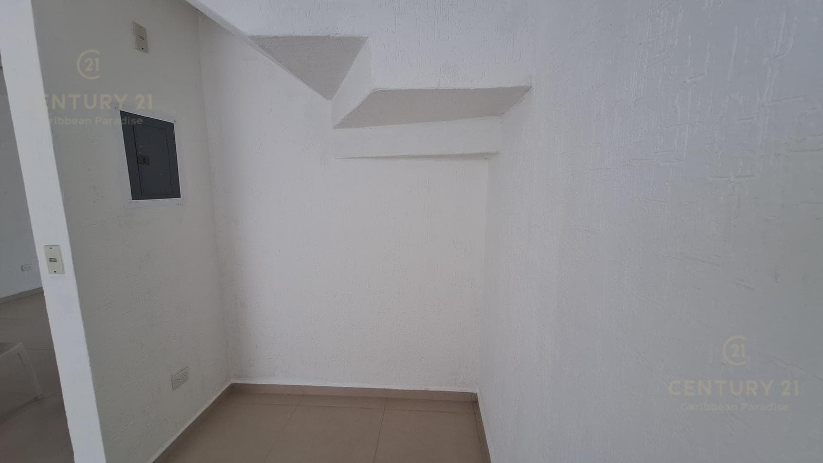 HOUSE FOR SALE IN SOL DEL MAYAB, SM 56, CANCUN, QROO, C4140