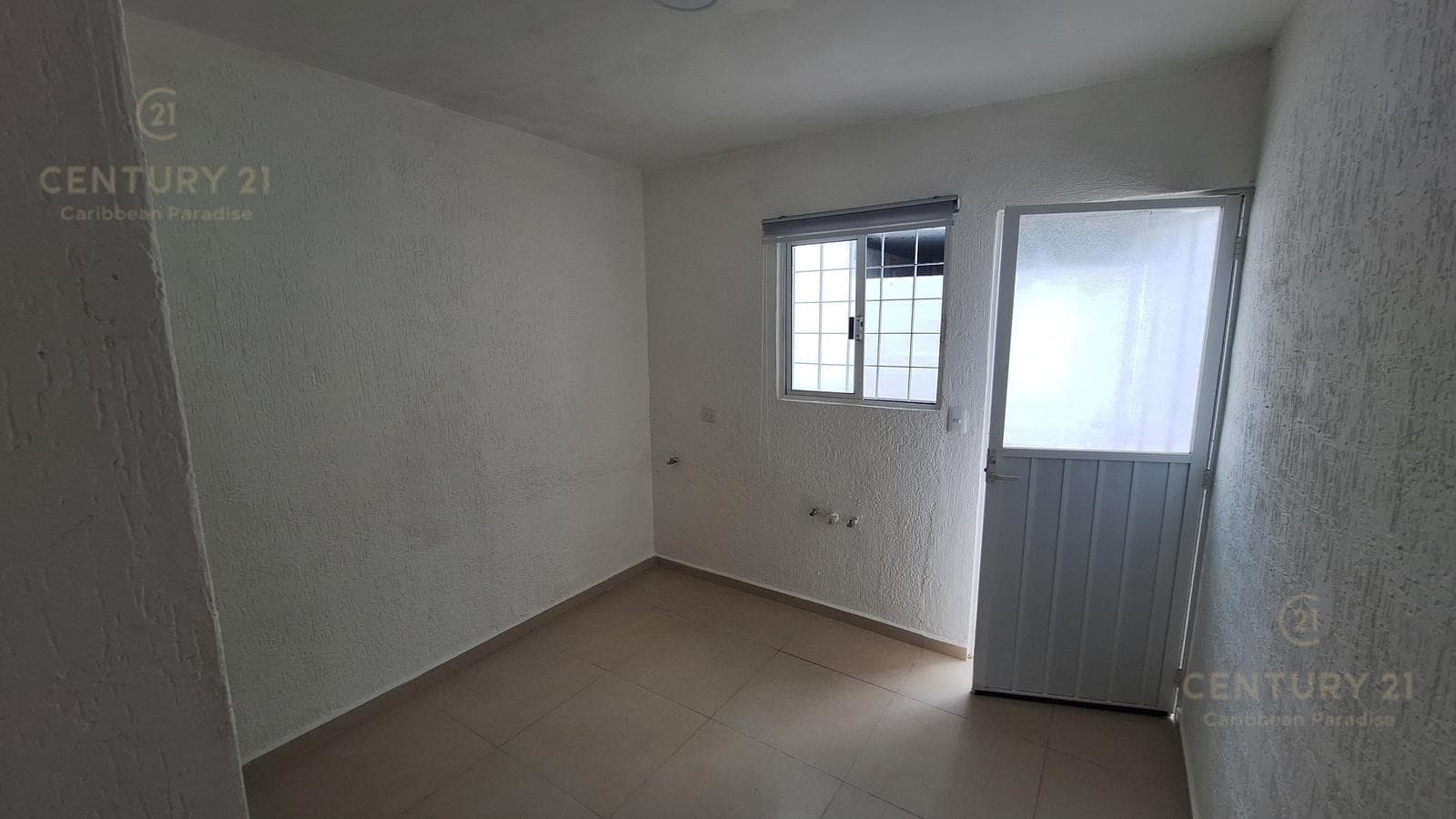 HOUSE FOR SALE IN SOL DEL MAYAB, SM 56, CANCUN, QROO, C4140