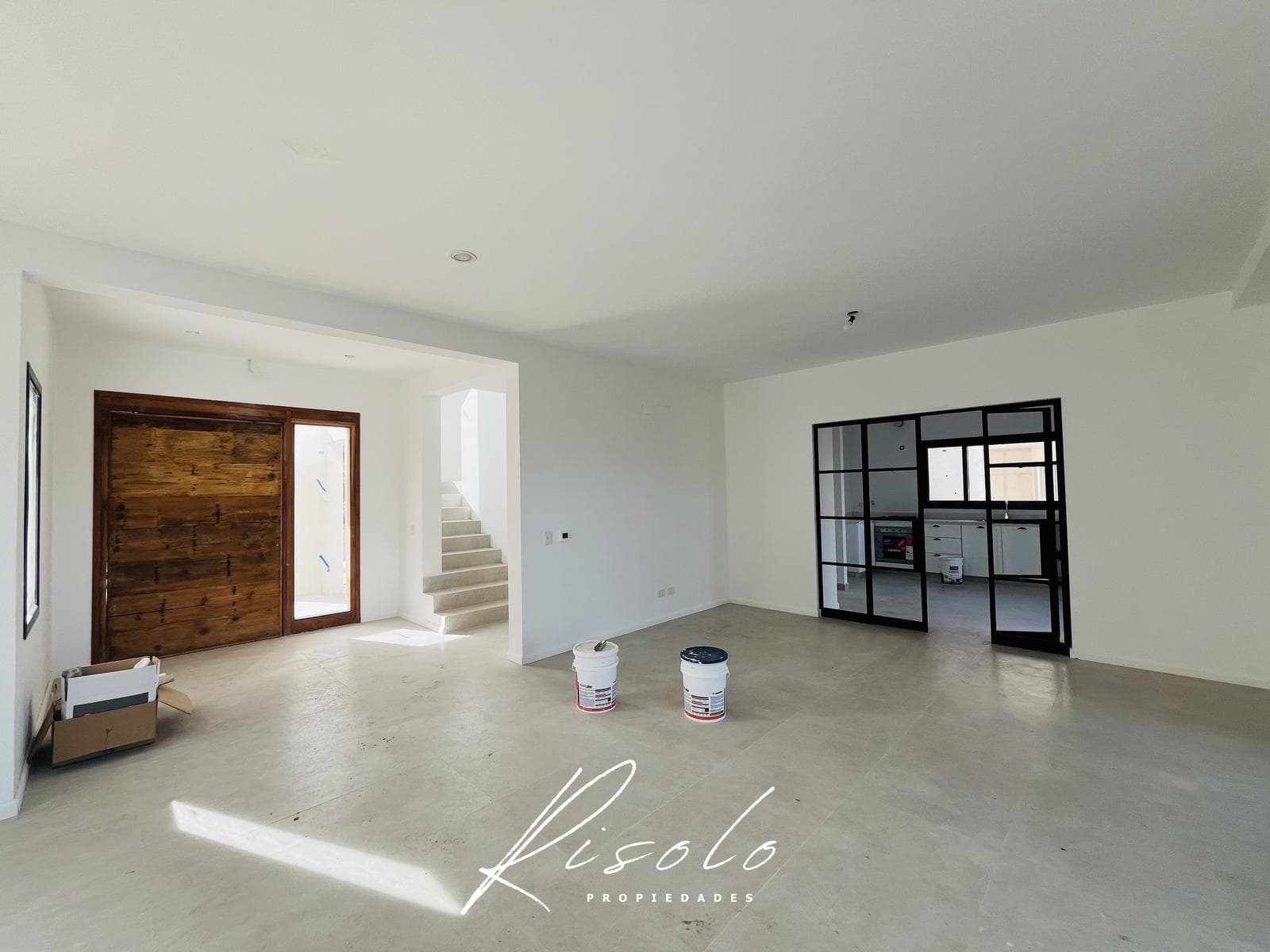 House for Sale, 3 Bedrooms, Pool. Premium. Gated Community, Escobar