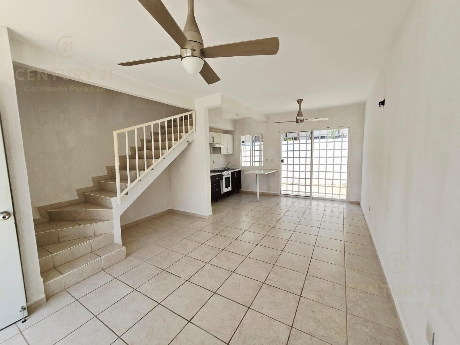 House for Sale on Paseo de los Olivos, 2 Bedrooms, Playa del Carmen